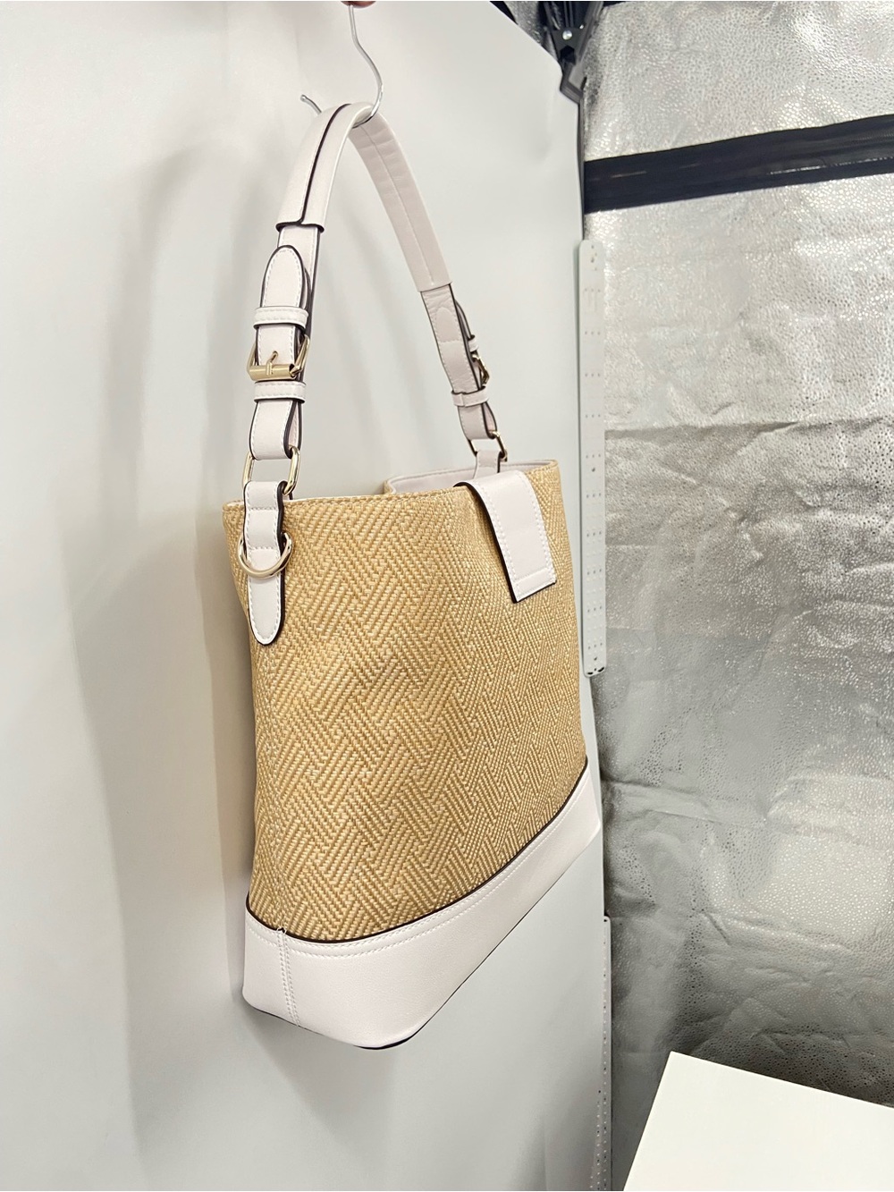 NWOT Kelly & Katie Straw hobo Shoulder/Crossbody Two Compartments insert Bag - Picture 4 of 16